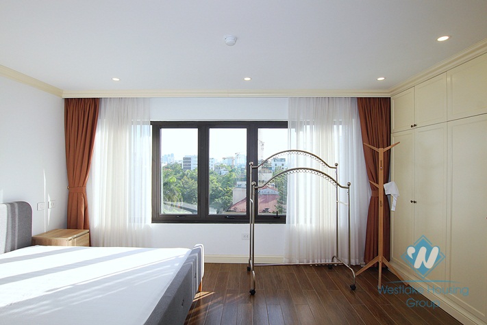 Top floor one bedroom apartment for rent in heart of Tay Ho, Ha Noi